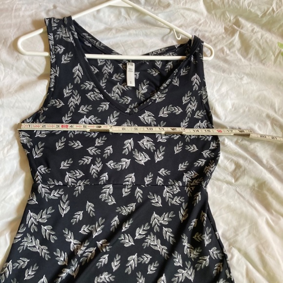 FIG v-neck high waisted mini/tunic, a-line wrap skirt, black + white M - Picture 3 of 5